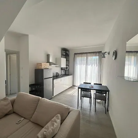 Apartament Dante Alighieri Bardolino